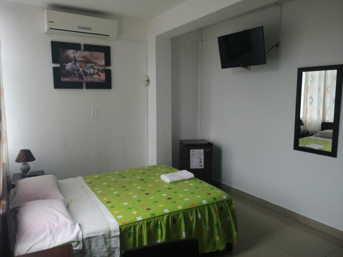 Hospedaje Renzo Tarapoto Εξωτερικό φωτογραφία